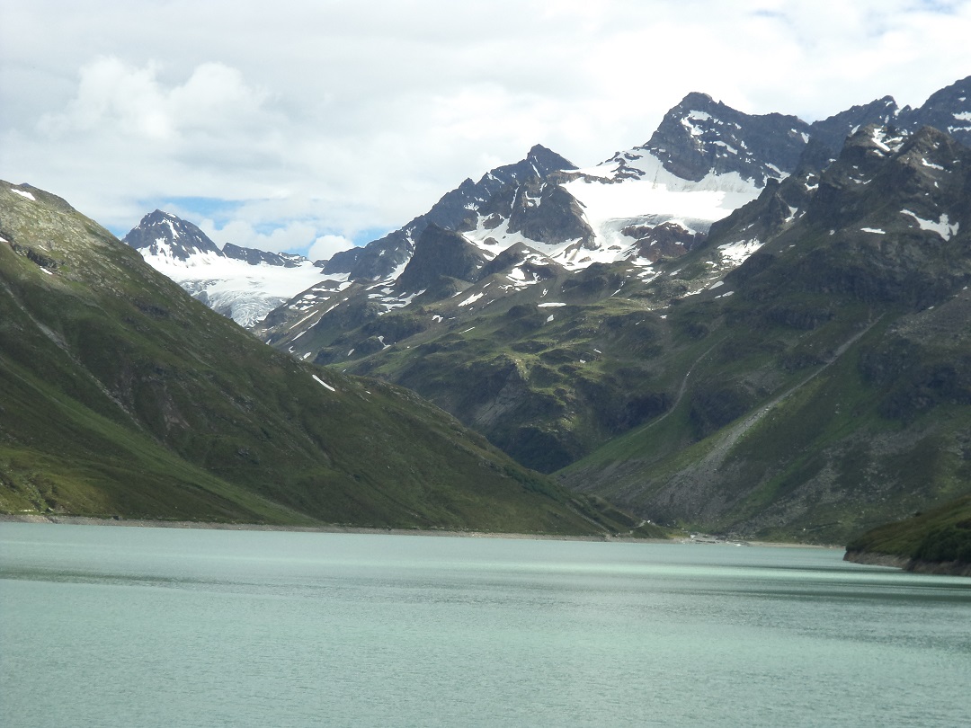 uitzicht op de laatste pas van onze Alpentour 2013